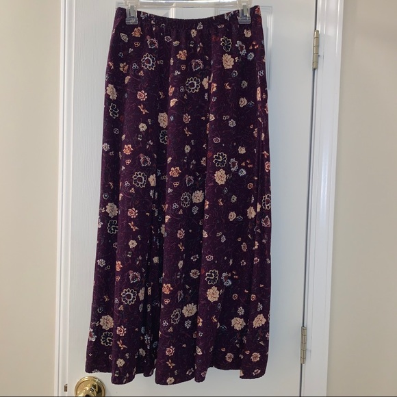 Vintage Croft & Barrow Floral Skirt - Picture 3 of 6